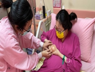 親子同室床邊指導
